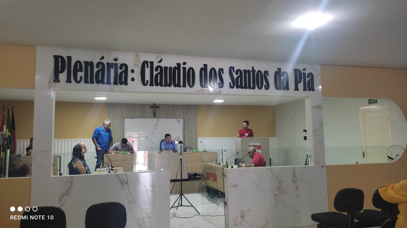 Aprovado projeto de Lei que autoriza pagamento do piso salarial da Enfermagem, em sessão prestigiada por profissionais da área.